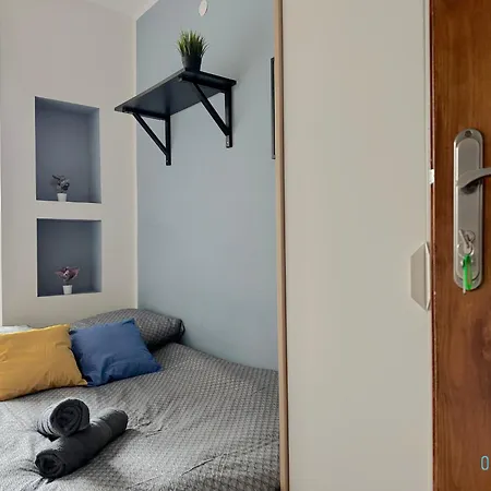 Habitación en casa particular World - 10 Minutes To Old Town & Seaside